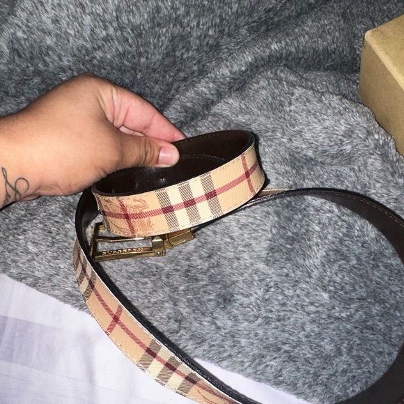 Burberry belt - Picture 3 of 6